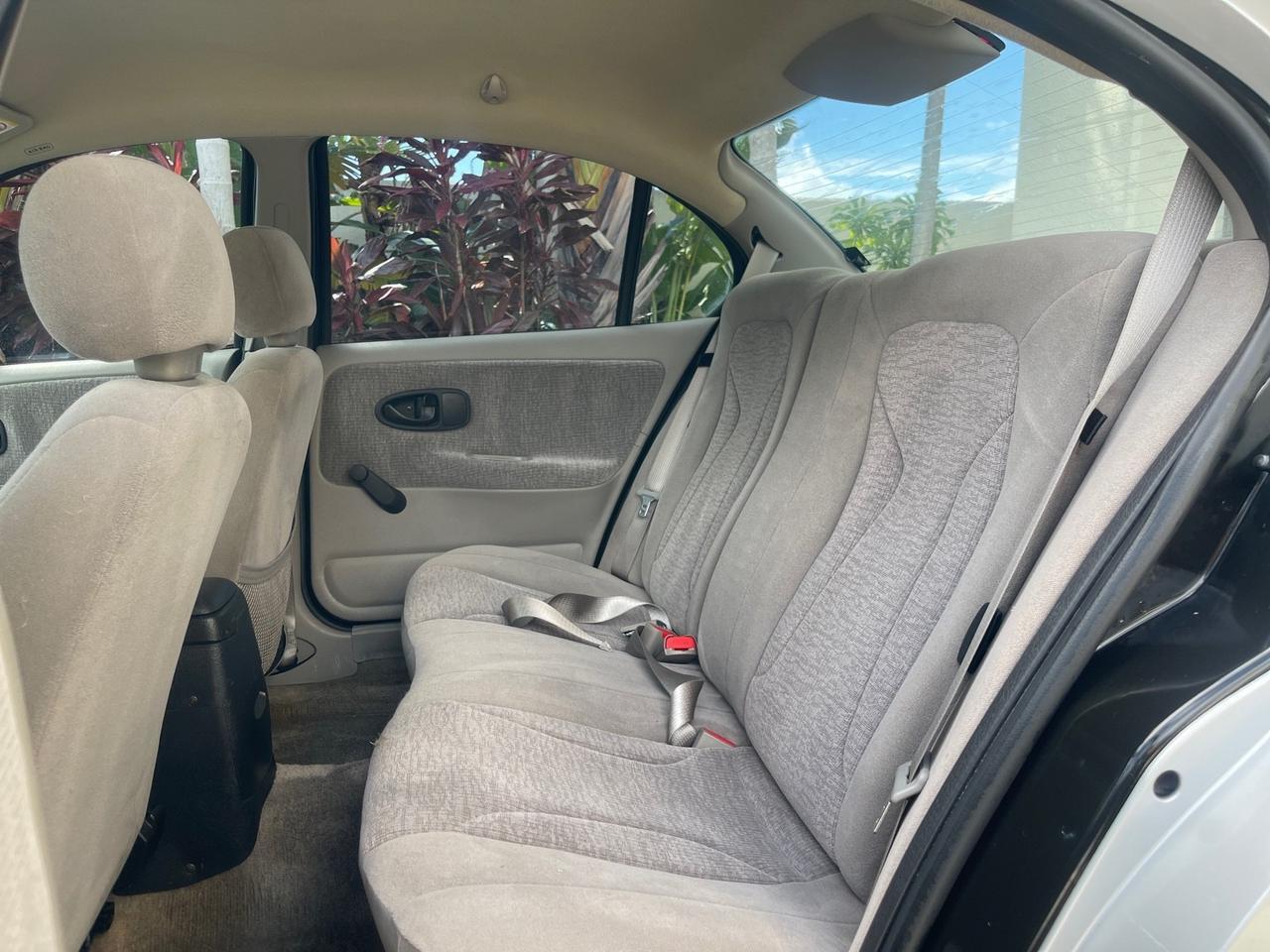 2002 Saturn SL2 LOW MILES 51,437 1 OWNER FLORIDA Pompano Beach FL
