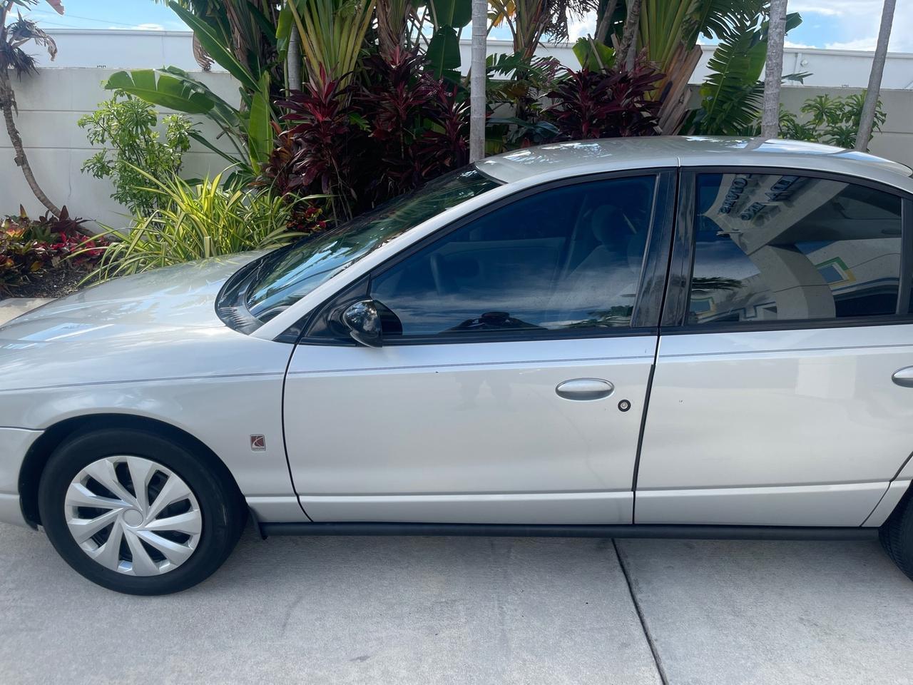 2002 Saturn SL2 LOW MILES 51,437 1 OWNER FLORIDA Pompano Beach FL