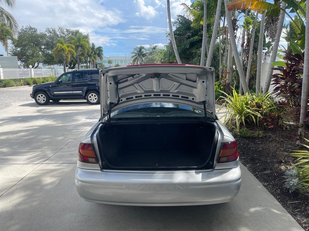 2002 Saturn SL2 LOW MILES 51,437 1 OWNER FLORIDA Pompano Beach FL