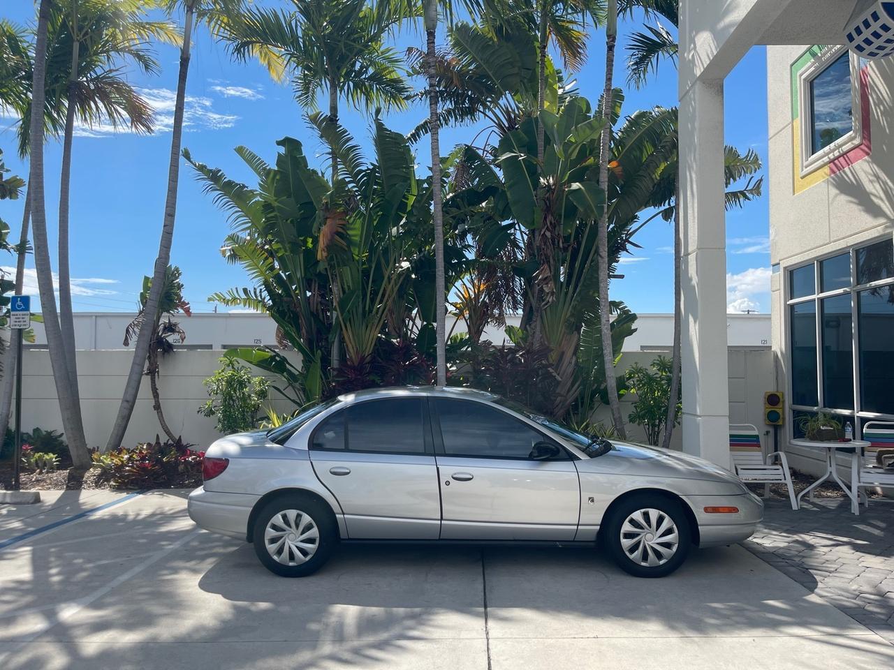2002 Saturn SL2 LOW MILES 51,437 1 OWNER FLORIDA Pompano Beach FL