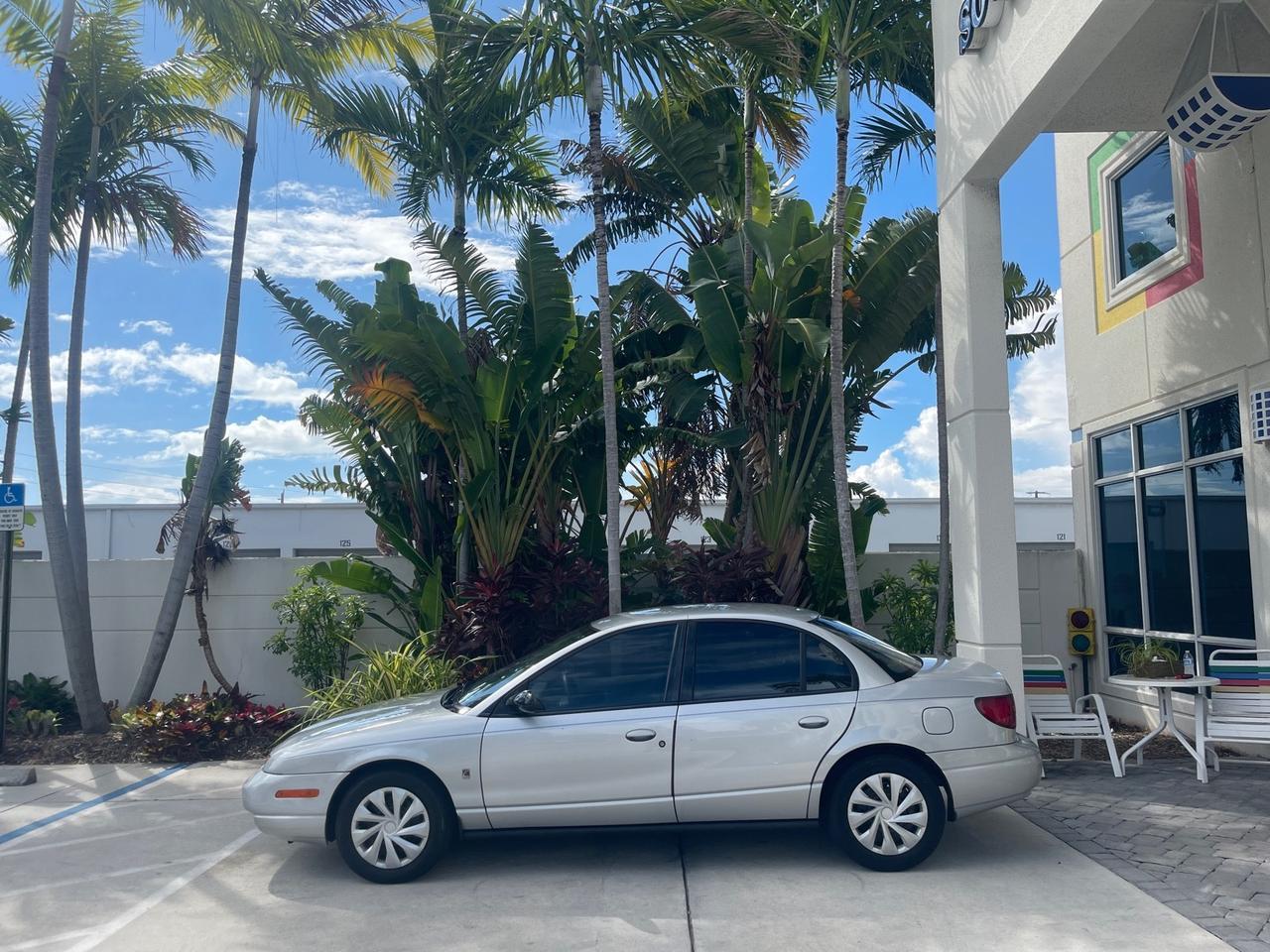 2002 Saturn SL2 LOW MILES 51,437 1 OWNER FLORIDA Pompano Beach FL