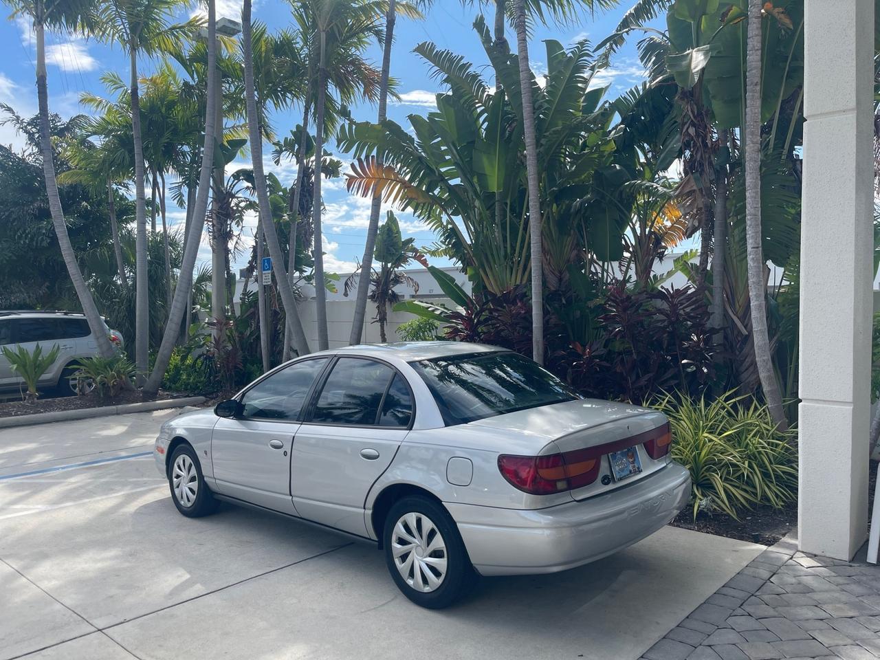 2002 Saturn SL2 LOW MILES 51,437 1 OWNER FLORIDA Pompano Beach FL