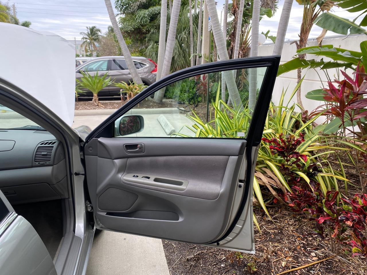 2002 Toyota Camry LE 4CYL LOW MILES 43,045 1 OWNER Pompano Beach FL