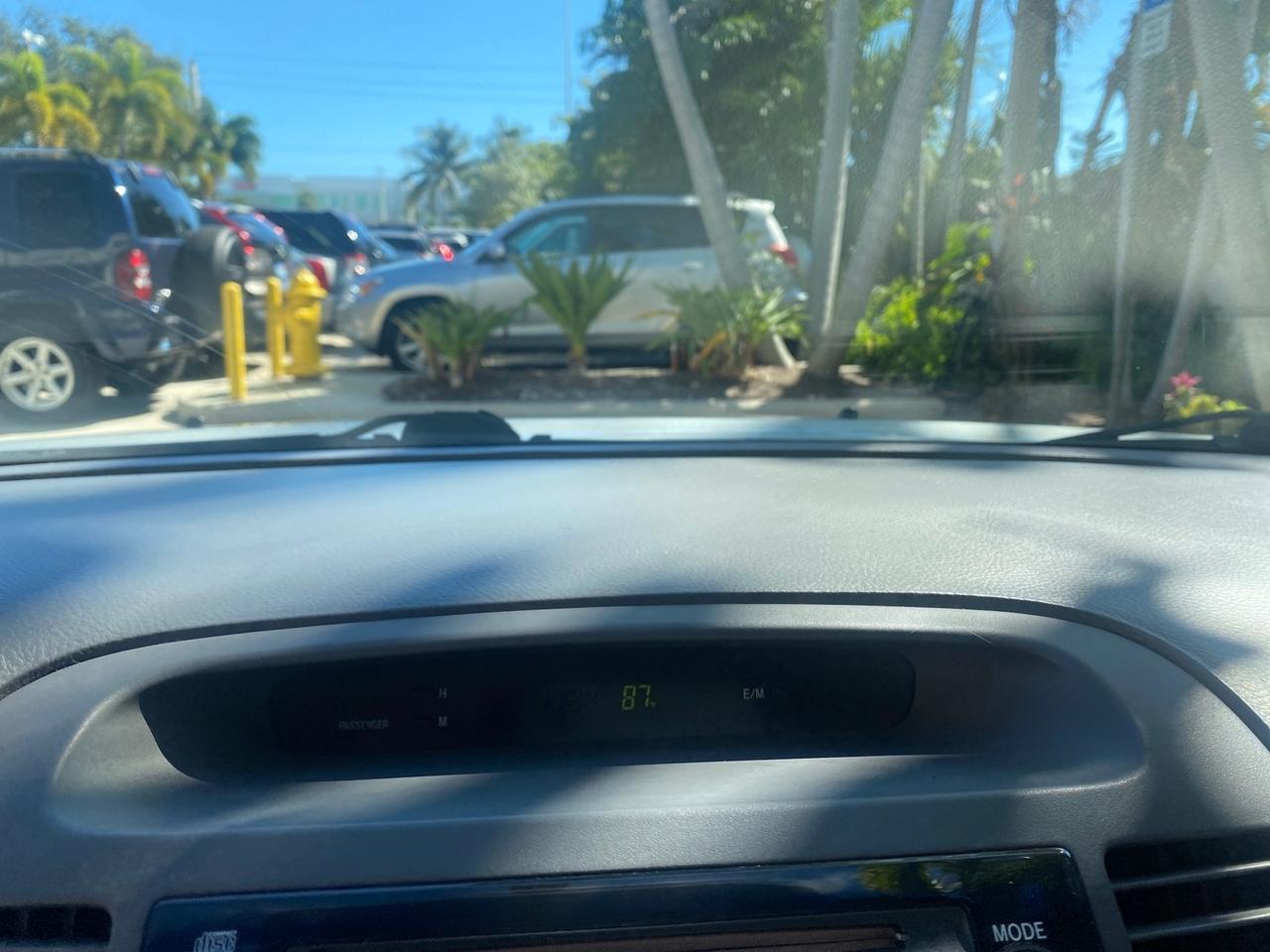 2002 Toyota Camry LE LOW MILES 66,209 1 OWNER Pompano Beach FL