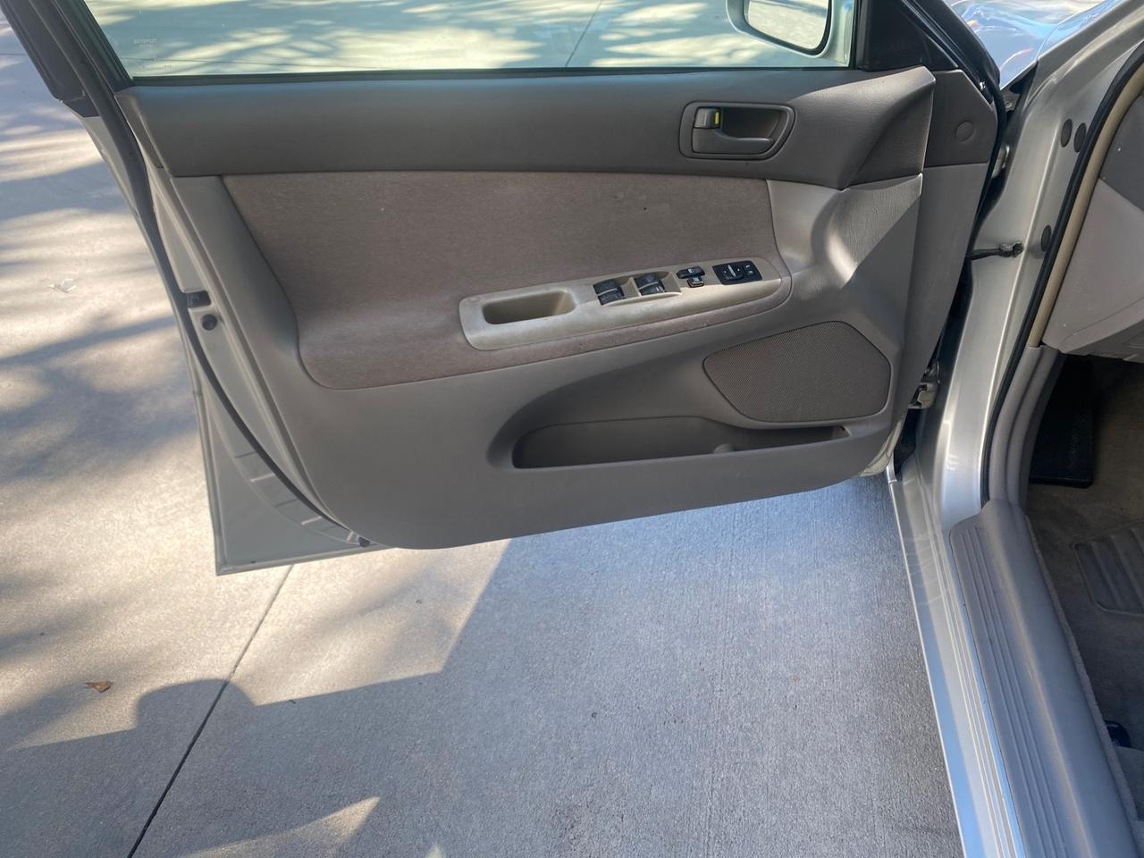 2002 Toyota Camry LE LOW MILES 66,209 1 OWNER Pompano Beach FL
