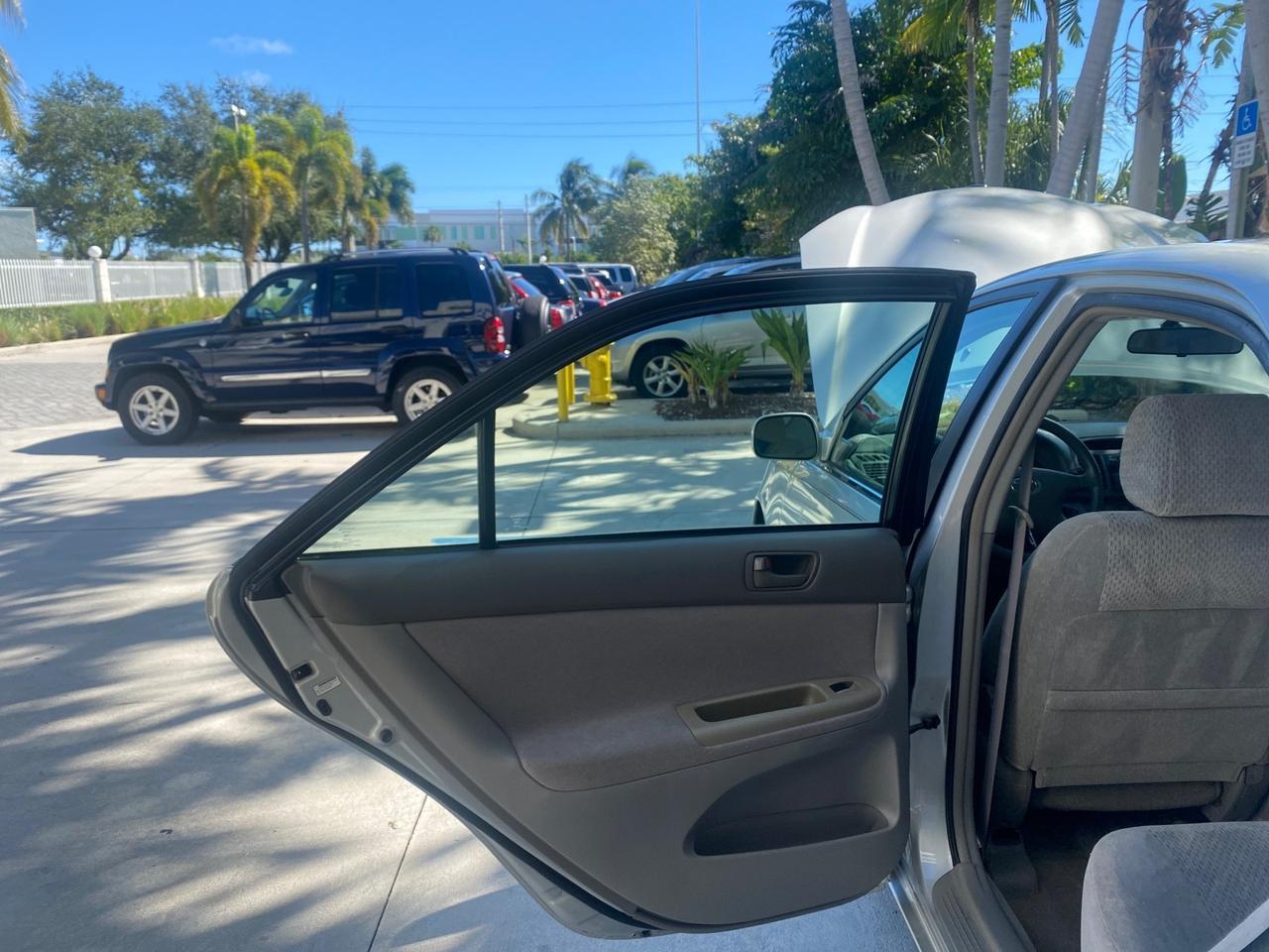 2002 Toyota Camry LE LOW MILES 66,209 1 OWNER Pompano Beach FL