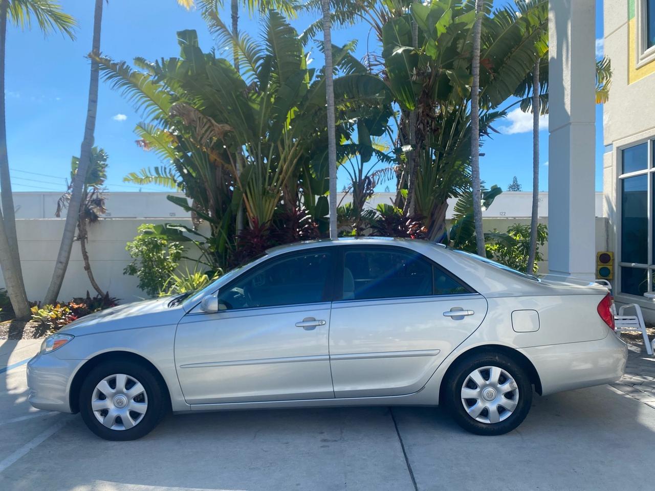 2002 Toyota Camry LE LOW MILES 66,209 1 OWNER Pompano Beach FL