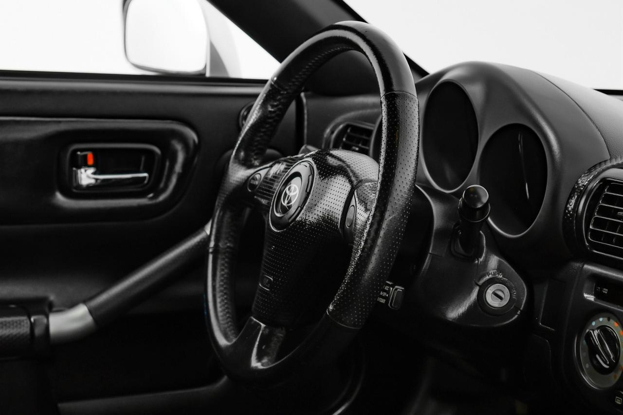 2002 Toyota MR2 Spyder AUTOMATIC LEATHER SEATS CRUISE CONTROL REMOTE KEYLESS ENTRY ALLOY WHEELS Carrollton TX