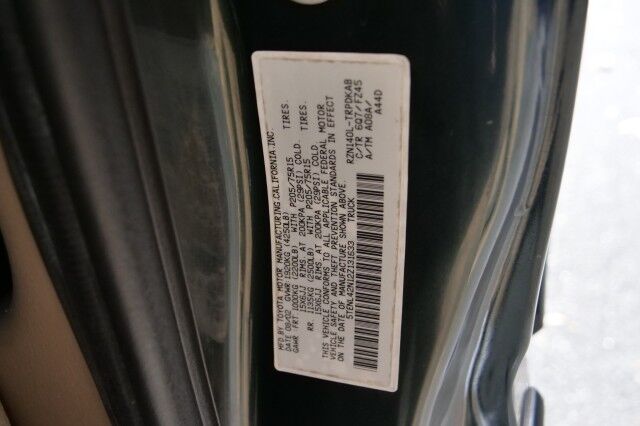 2002 Toyota Tacoma / Enhancement Package / Bed Topper! High Point NC