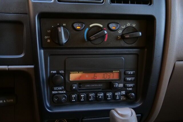 2002 Toyota Tacoma / Enhancement Package / Bed Topper! High Point NC