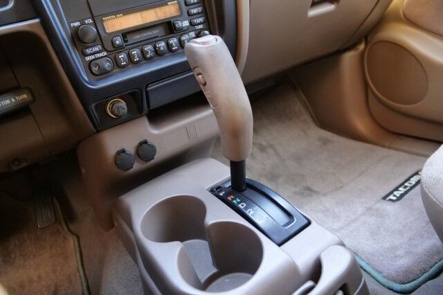 2002 Toyota Tacoma / Enhancement Package / Bed Topper! High Point NC