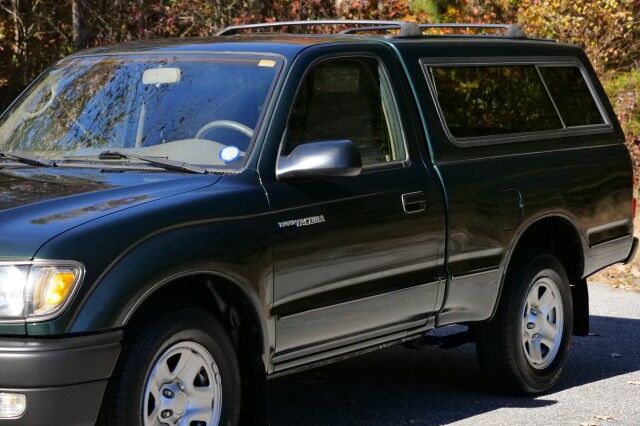 2002 Toyota Tacoma / Enhancement Package / Bed Topper! High Point NC