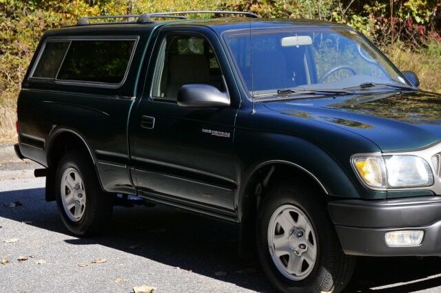 2002 Toyota Tacoma / Enhancement Package / Bed Topper! High Point NC