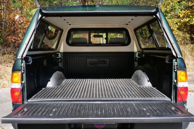 2002 Toyota Tacoma / Enhancement Package / Bed Topper! High Point NC