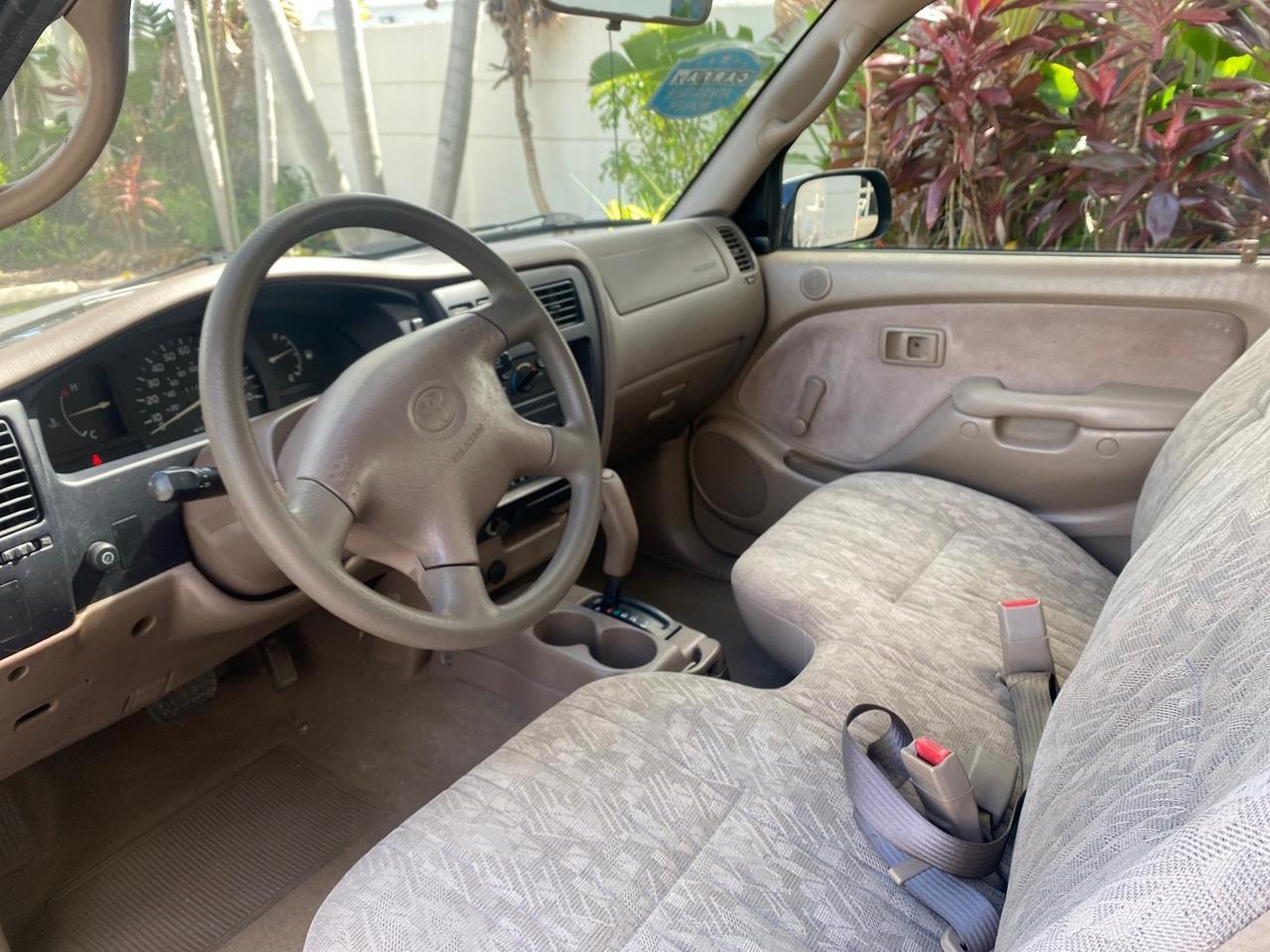 2002 Toyota Tacoma 1 OWNER AUTO AC 4 CYL Pompano Beach FL