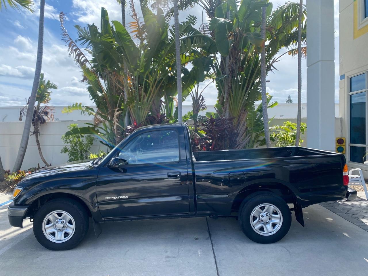 2002 Toyota Tacoma 1 OWNER AUTO AC 4 CYL Pompano Beach FL