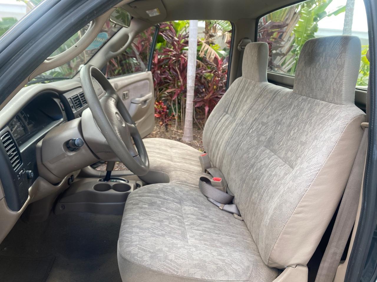 2002 Toyota Tacoma 1 OWNER AUTO AC 4 CYL Pompano Beach FL