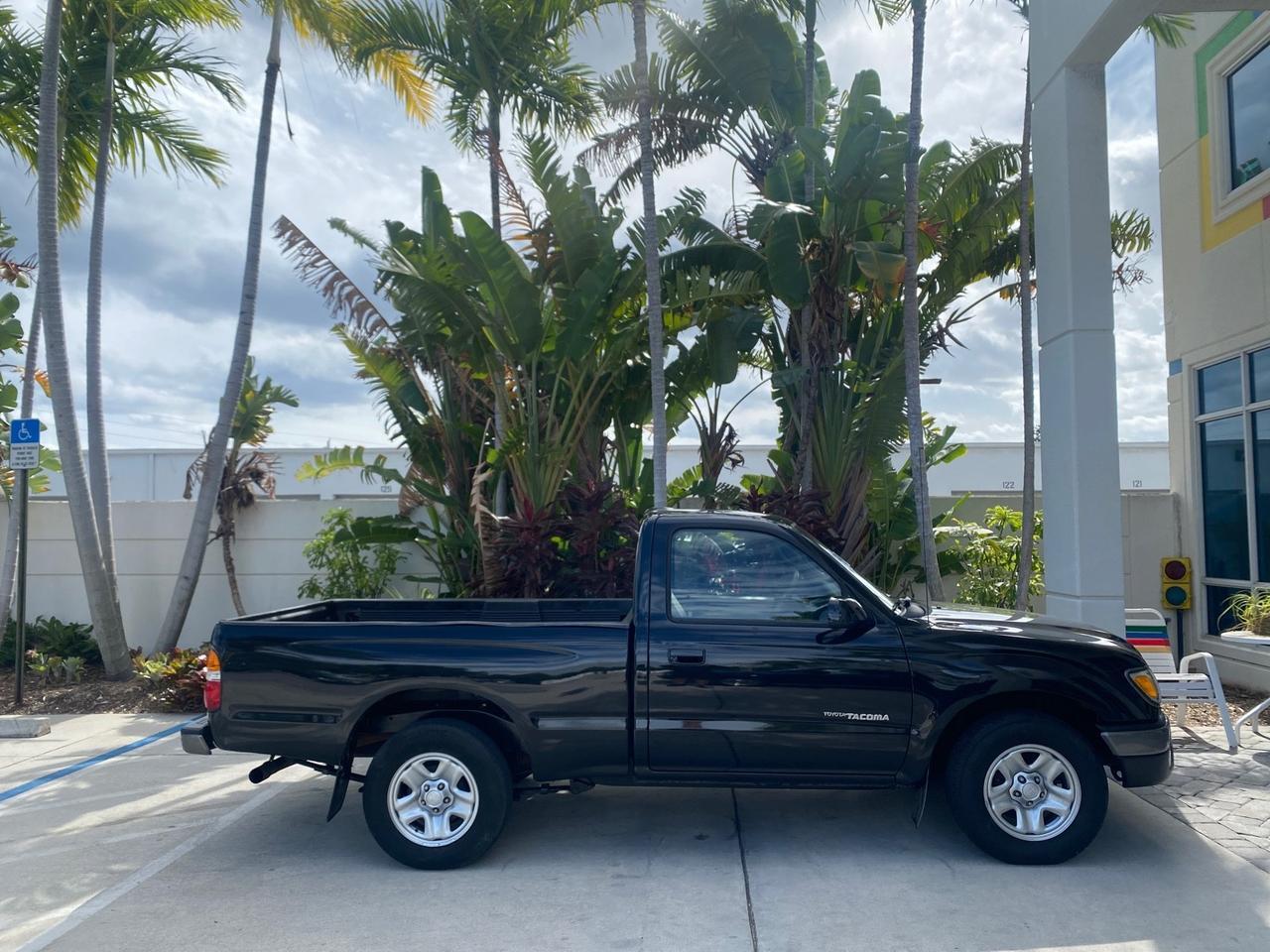 2002 Toyota Tacoma 1 OWNER AUTO AC 4 CYL Pompano Beach FL