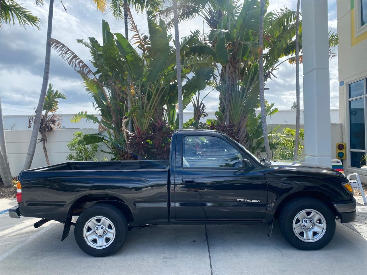 2002 Toyota Tacoma 1 OWNER AUTO AC 4 CYL Pompano Beach FL