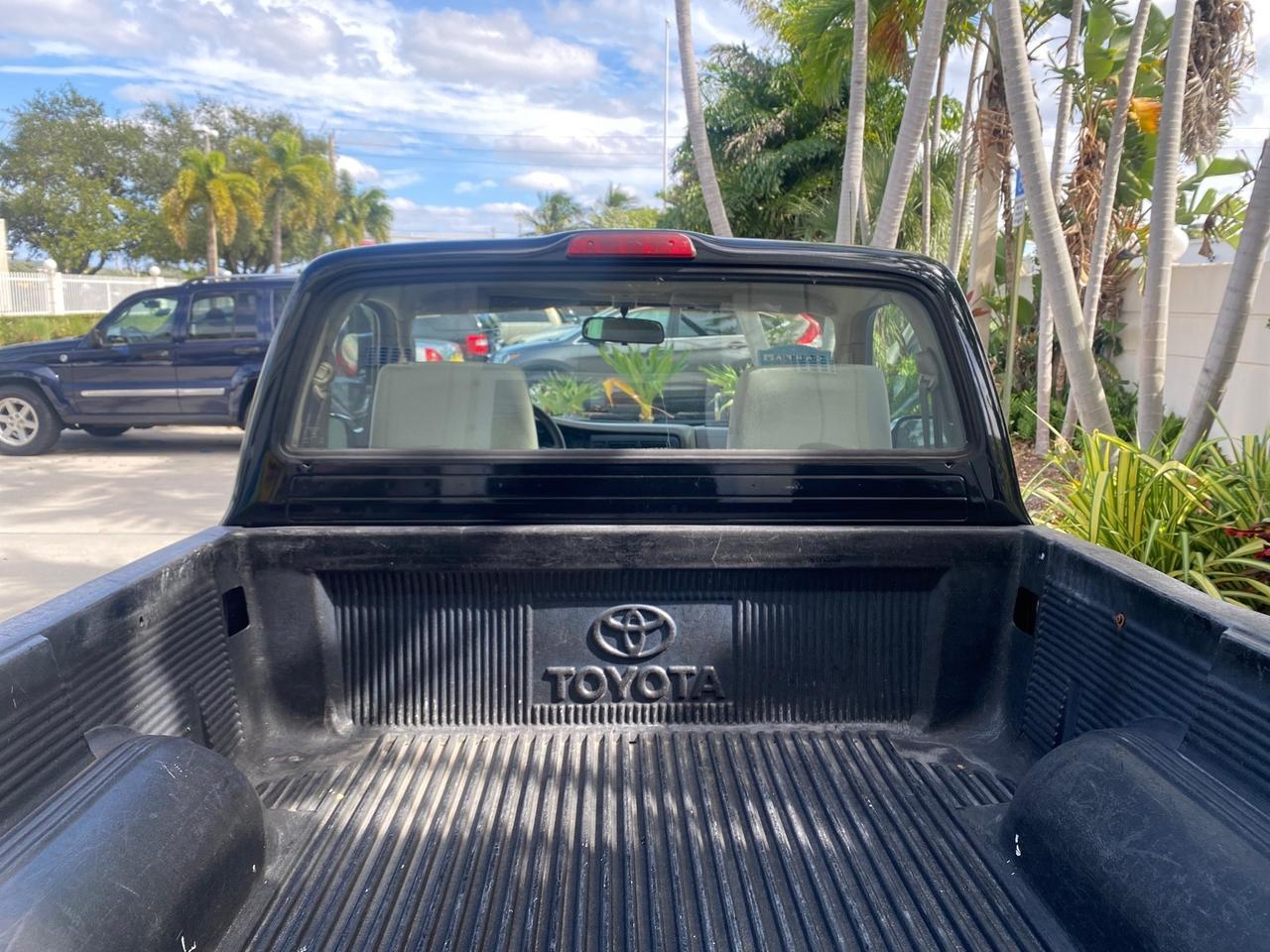 2002 Toyota Tacoma 1 OWNER AUTO AC 4 CYL Pompano Beach FL
