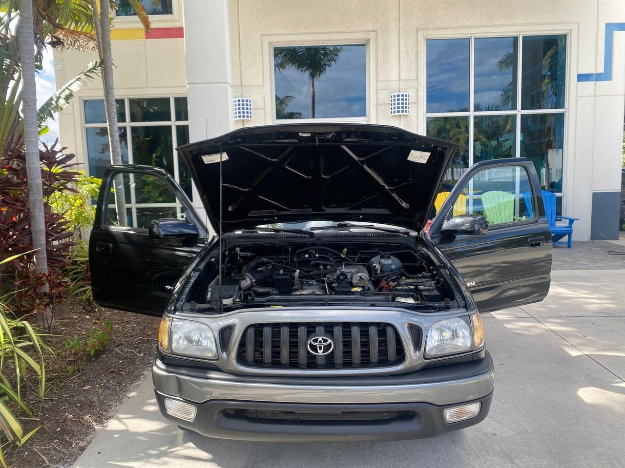 2002 Toyota Tacoma 1 OWNER AUTO AC 4 CYL Pompano Beach FL