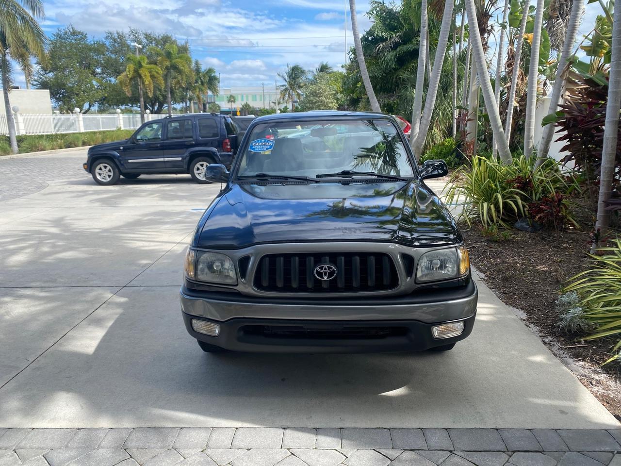 2002 Toyota Tacoma 1 OWNER AUTO AC 4 CYL Pompano Beach FL