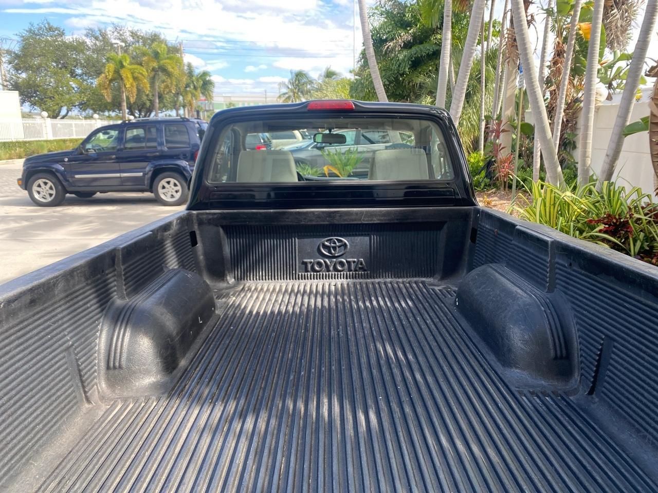 2002 Toyota Tacoma 1 OWNER AUTO AC 4 CYL Pompano Beach FL