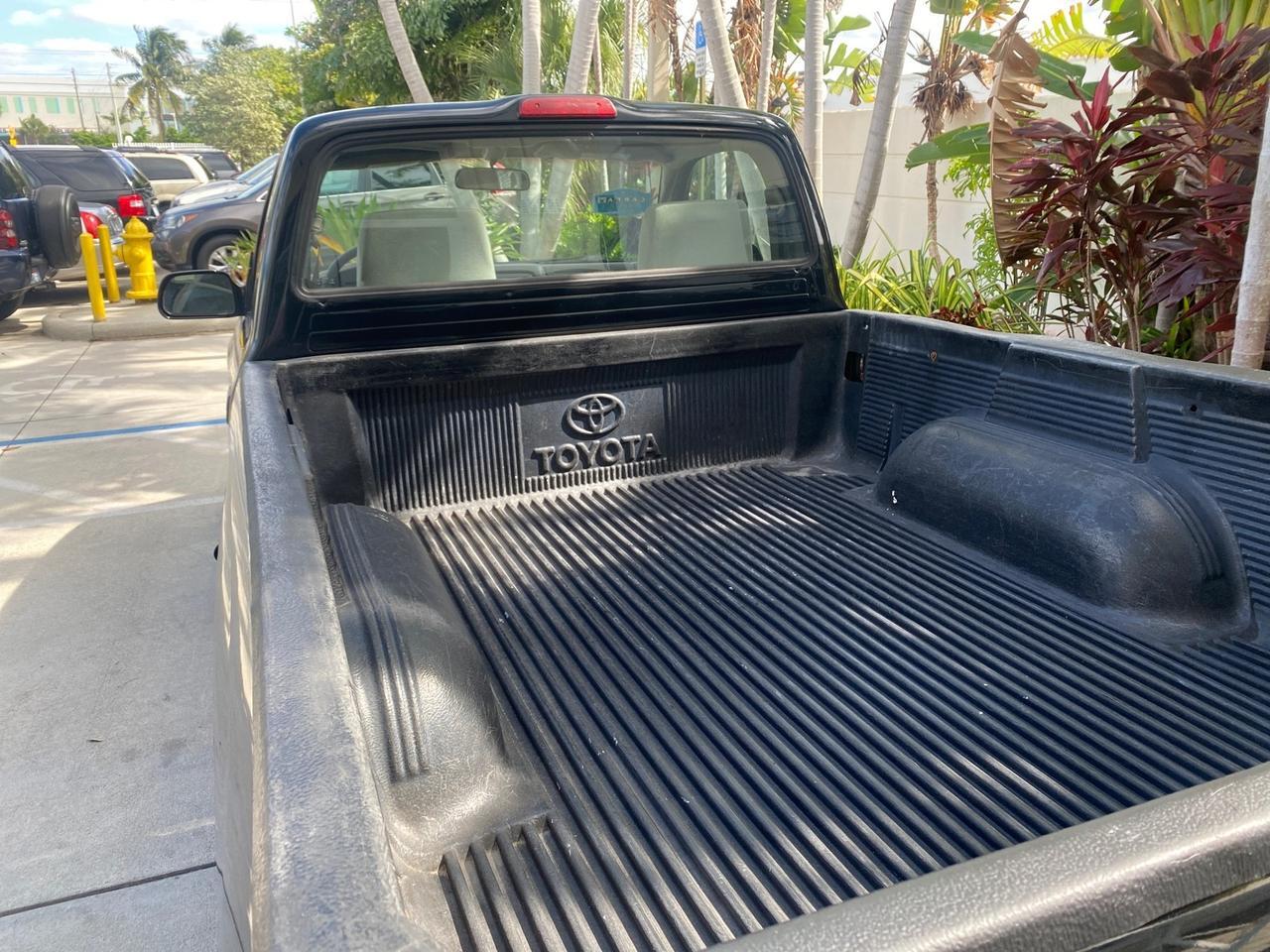2002 Toyota Tacoma 1 OWNER AUTO AC 4 CYL Pompano Beach FL