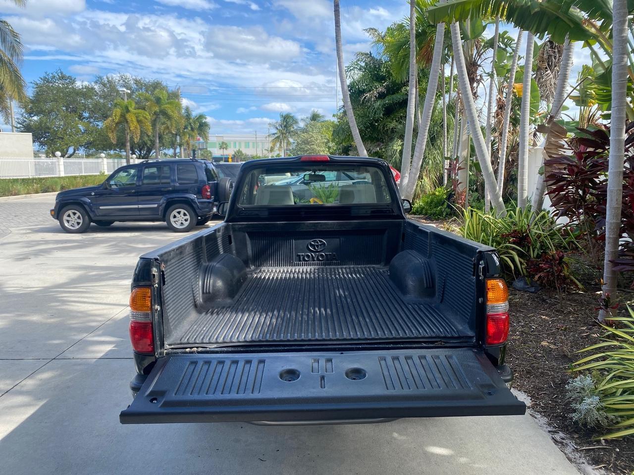 2002 Toyota Tacoma 1 OWNER AUTO AC 4 CYL Pompano Beach FL