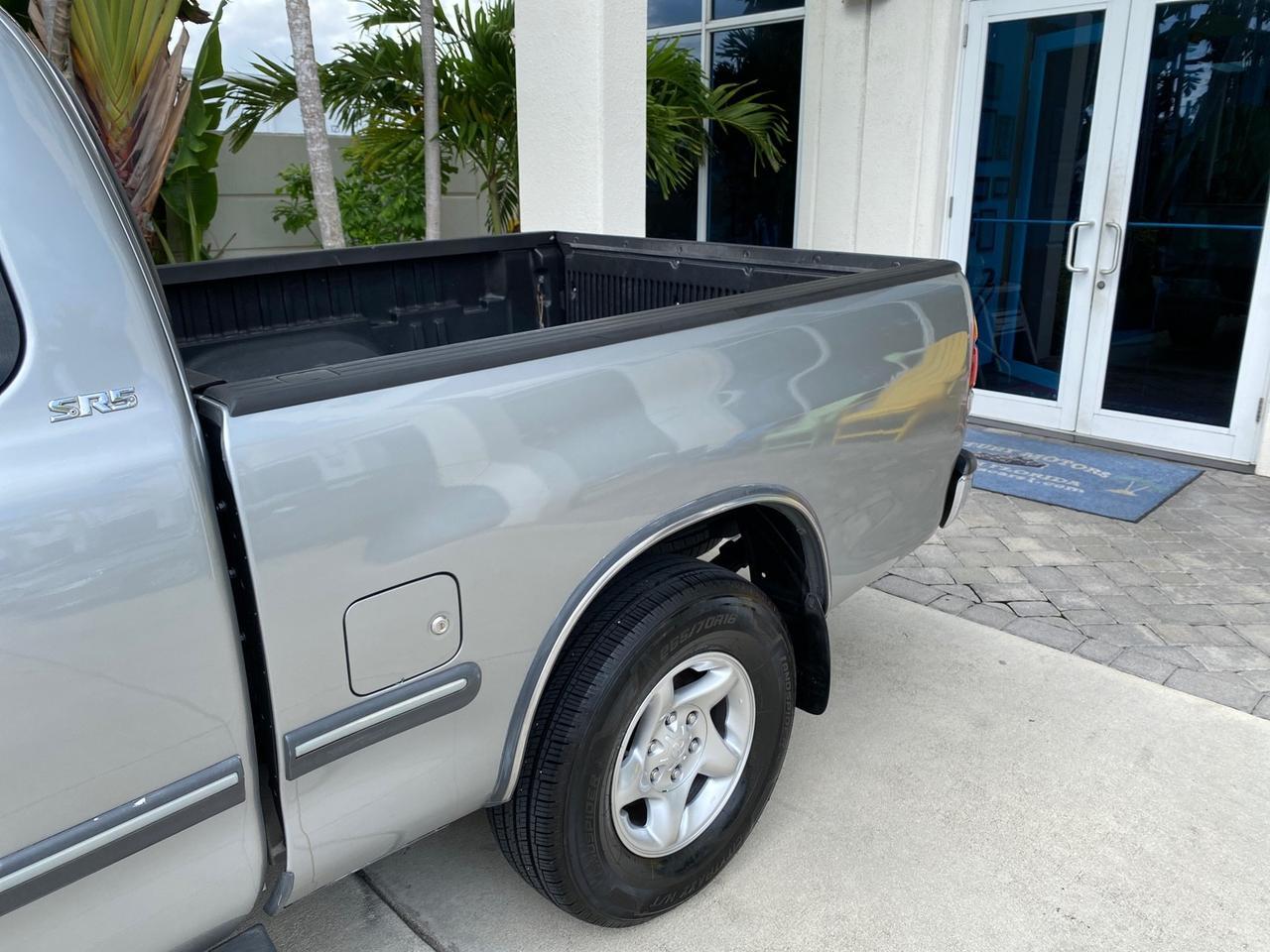 2002 Toyota Tundra SR5 LOW MILES 94,632 1 OWNER Pompano Beach FL