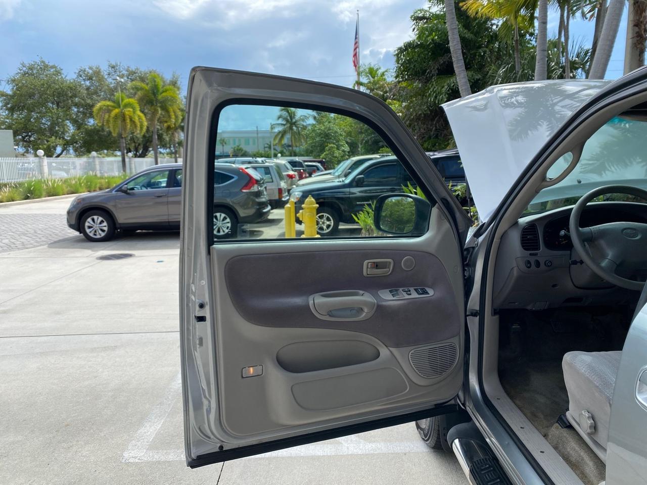 2002 Toyota Tundra SR5 LOW MILES 94,632 1 OWNER Pompano Beach FL
