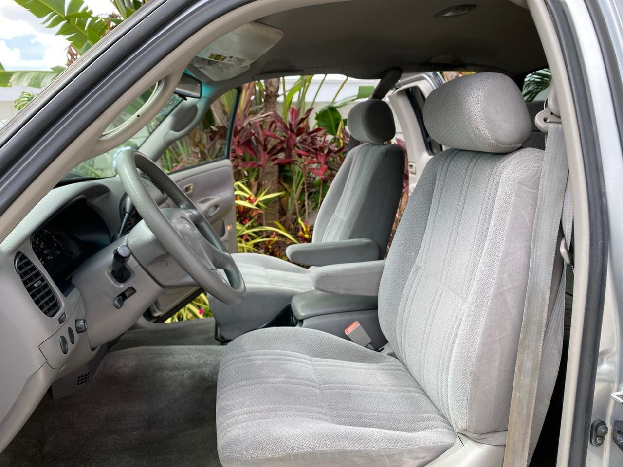 2002 Toyota Tundra SR5 LOW MILES 94,632 1 OWNER Pompano Beach FL