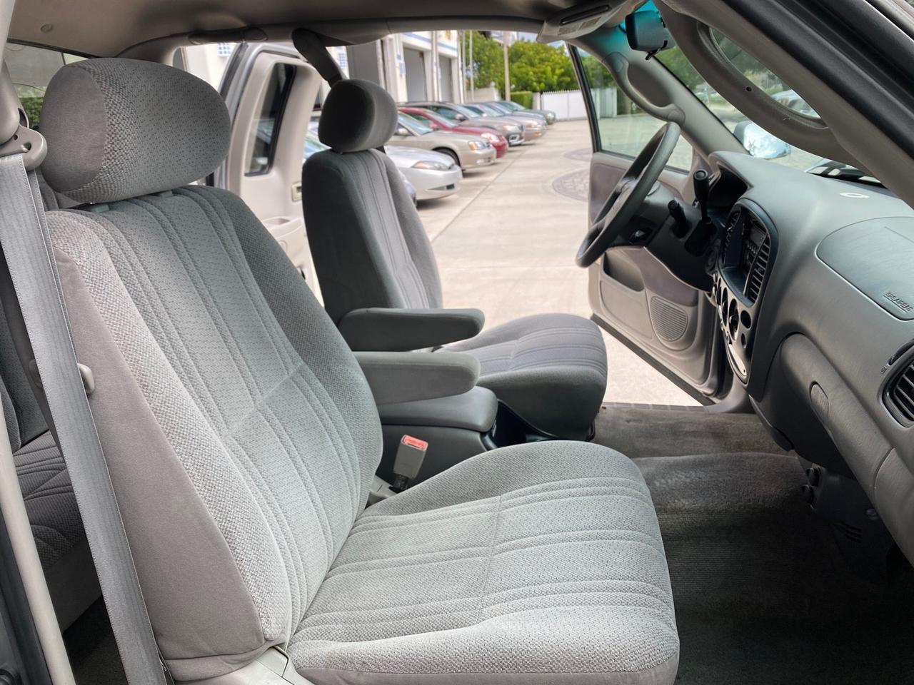 2002 Toyota Tundra SR5 LOW MILES 94,632 1 OWNER Pompano Beach FL
