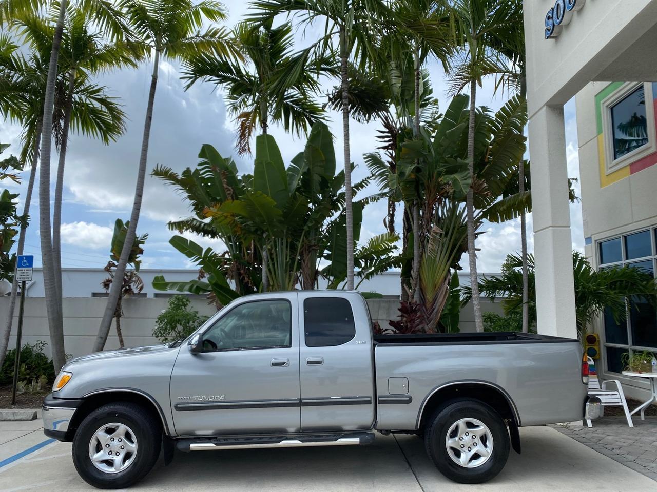 2002 Toyota Tundra SR5 LOW MILES 94,632 1 OWNER Pompano Beach FL