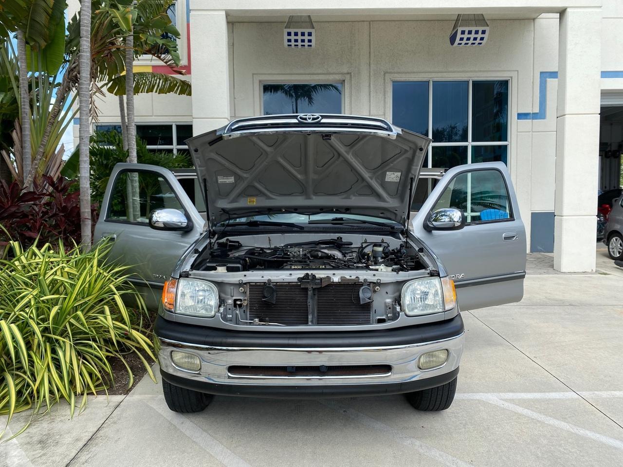 2002 Toyota Tundra SR5 LOW MILES 94,632 1 OWNER Pompano Beach FL