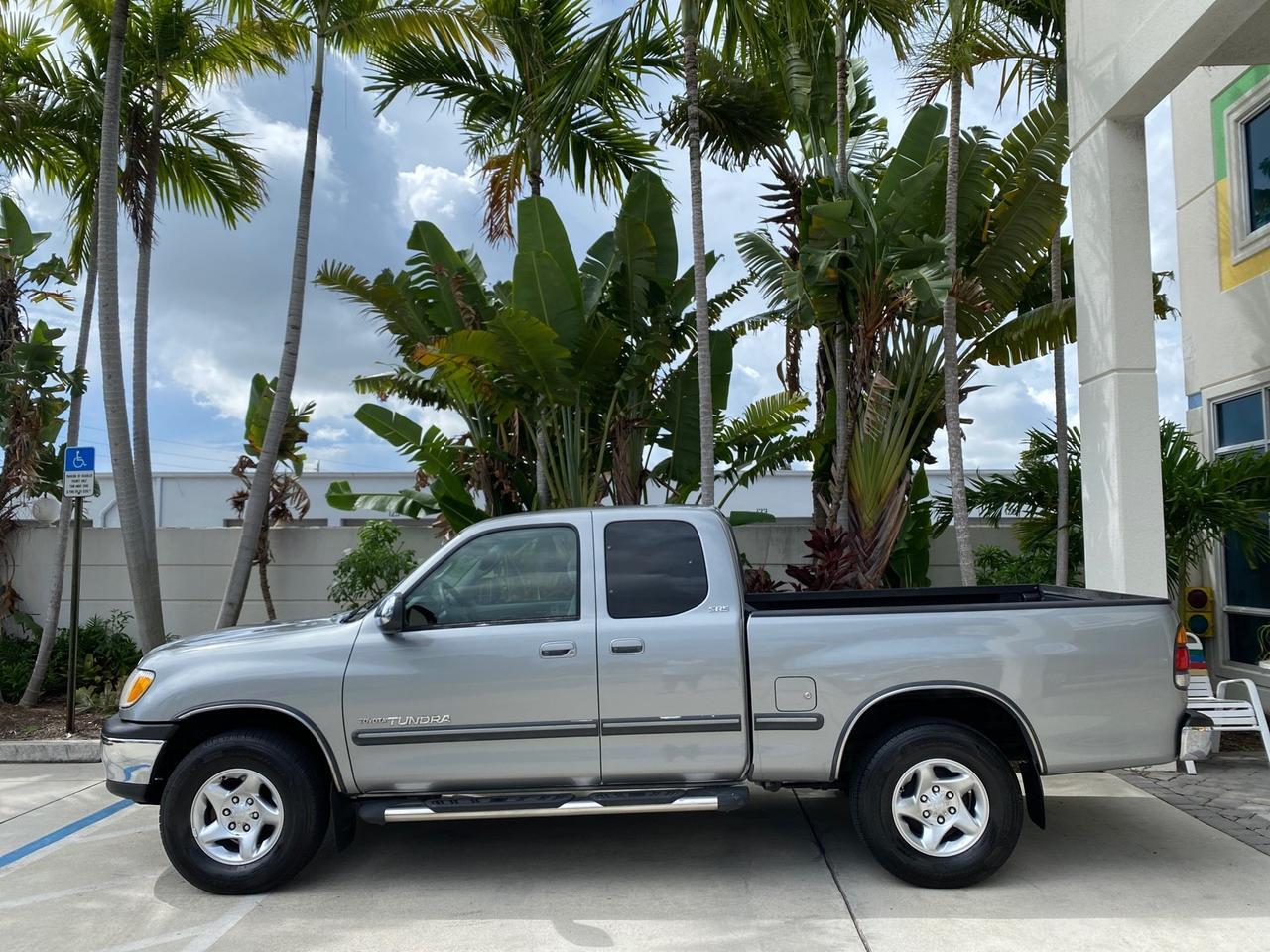 2002 Toyota Tundra SR5 LOW MILES 94,632 1 OWNER Pompano Beach FL