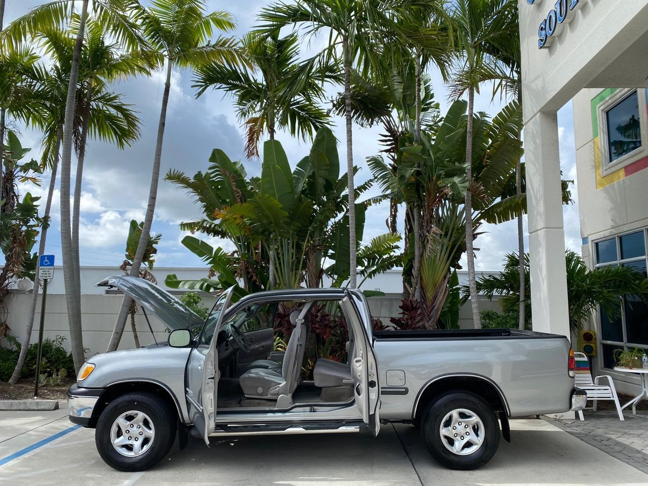 2002 Toyota Tundra SR5 LOW MILES 94,632 1 OWNER Pompano Beach FL