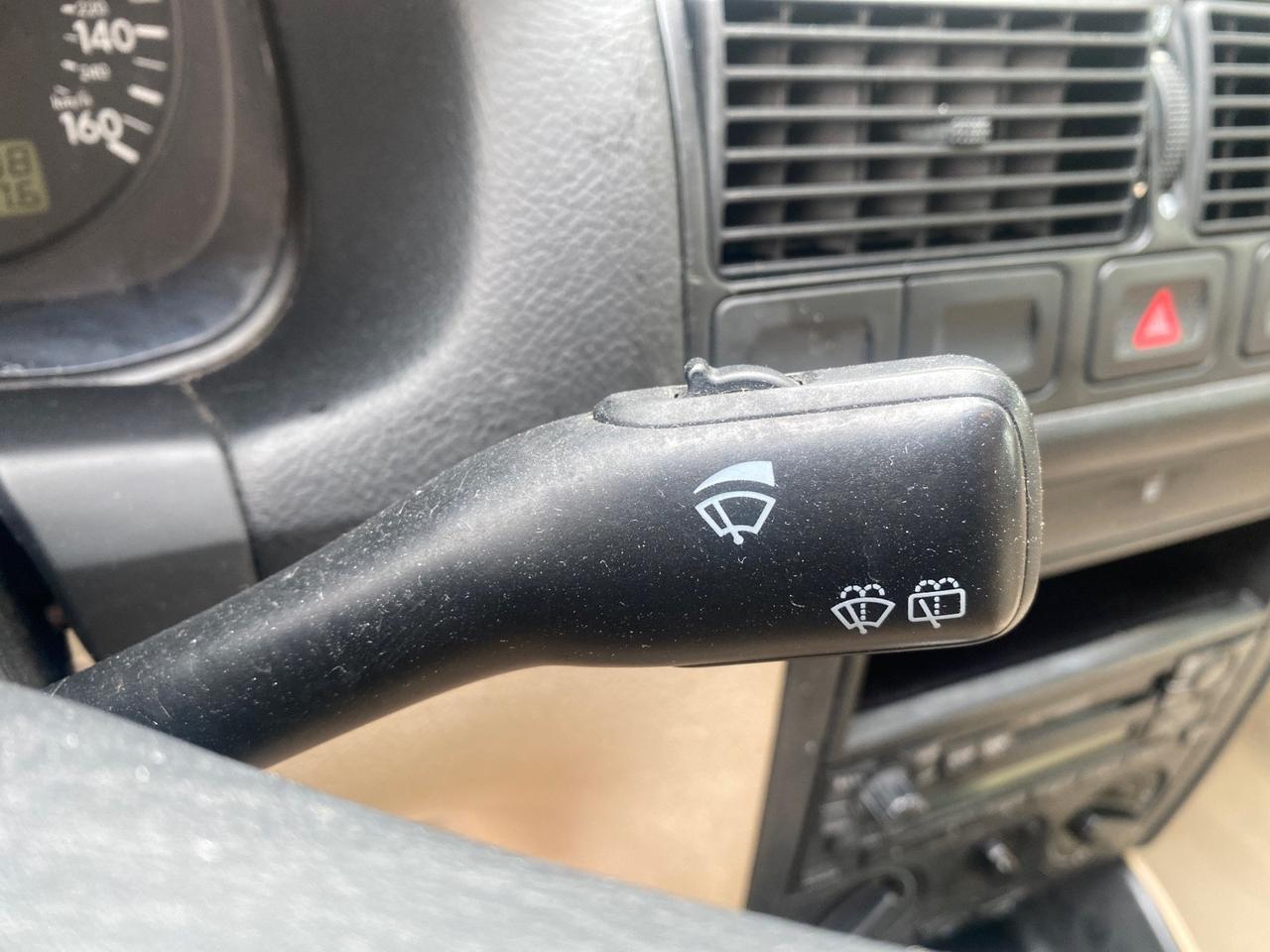 2002 Volkswagen Golf GL LOW MILES 39,298 1 OWNER Pompano Beach FL