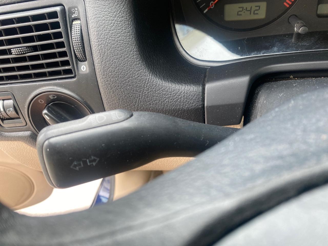 2002 Volkswagen Golf GL LOW MILES 39,298 1 OWNER Pompano Beach FL