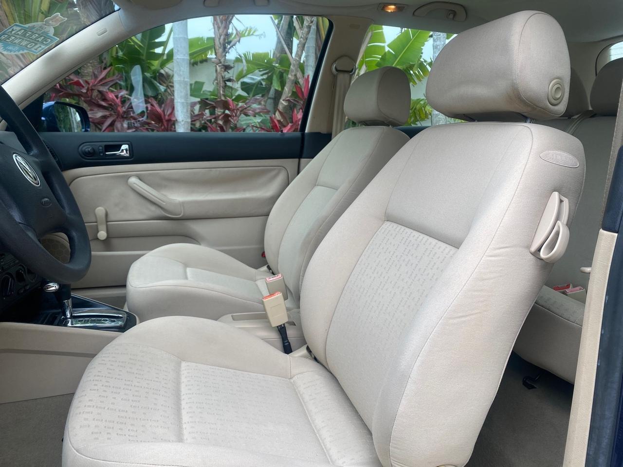 2002 Volkswagen Golf GL LOW MILES 39,298 1 OWNER Pompano Beach FL