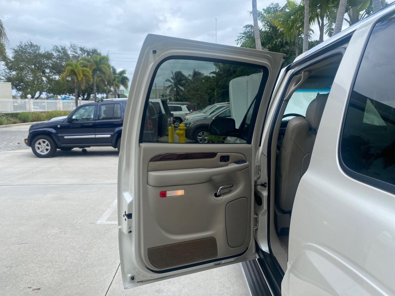 2003 Cadillac Escalade ESV 4WD/AWD Pompano Beach FL