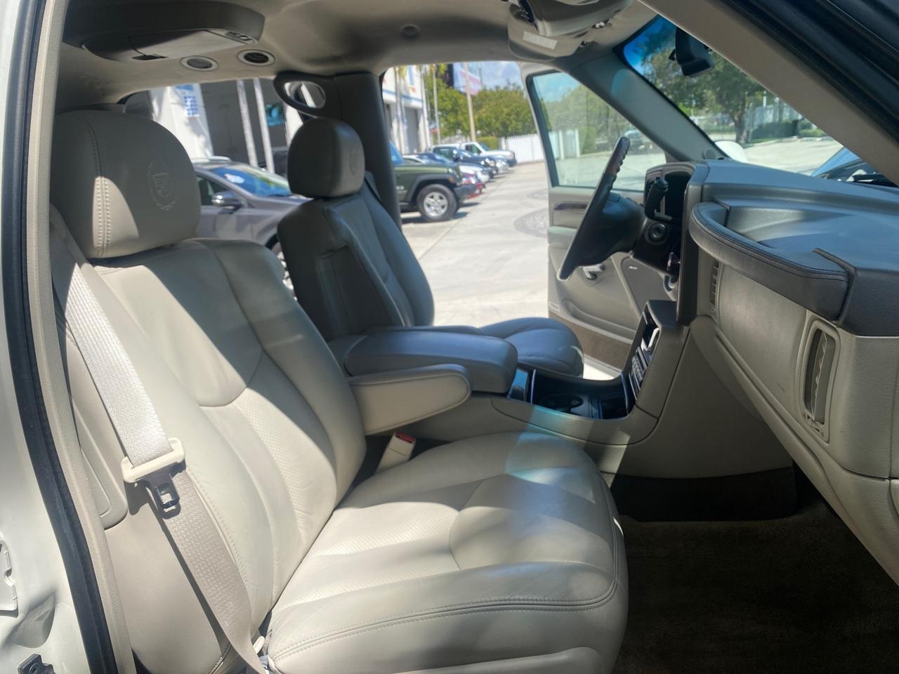 2003 Cadillac Escalade ESV SUV PEARL WHITE 4WD/AWD Pompano Beach FL