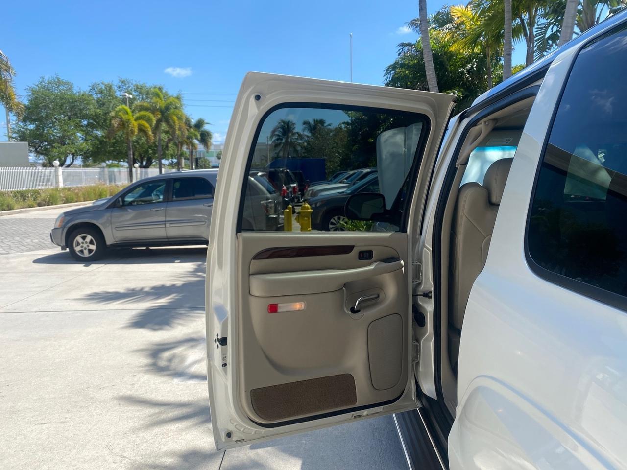 2003 Cadillac Escalade ESV SUV PEARL WHITE 4WD/AWD Pompano Beach FL