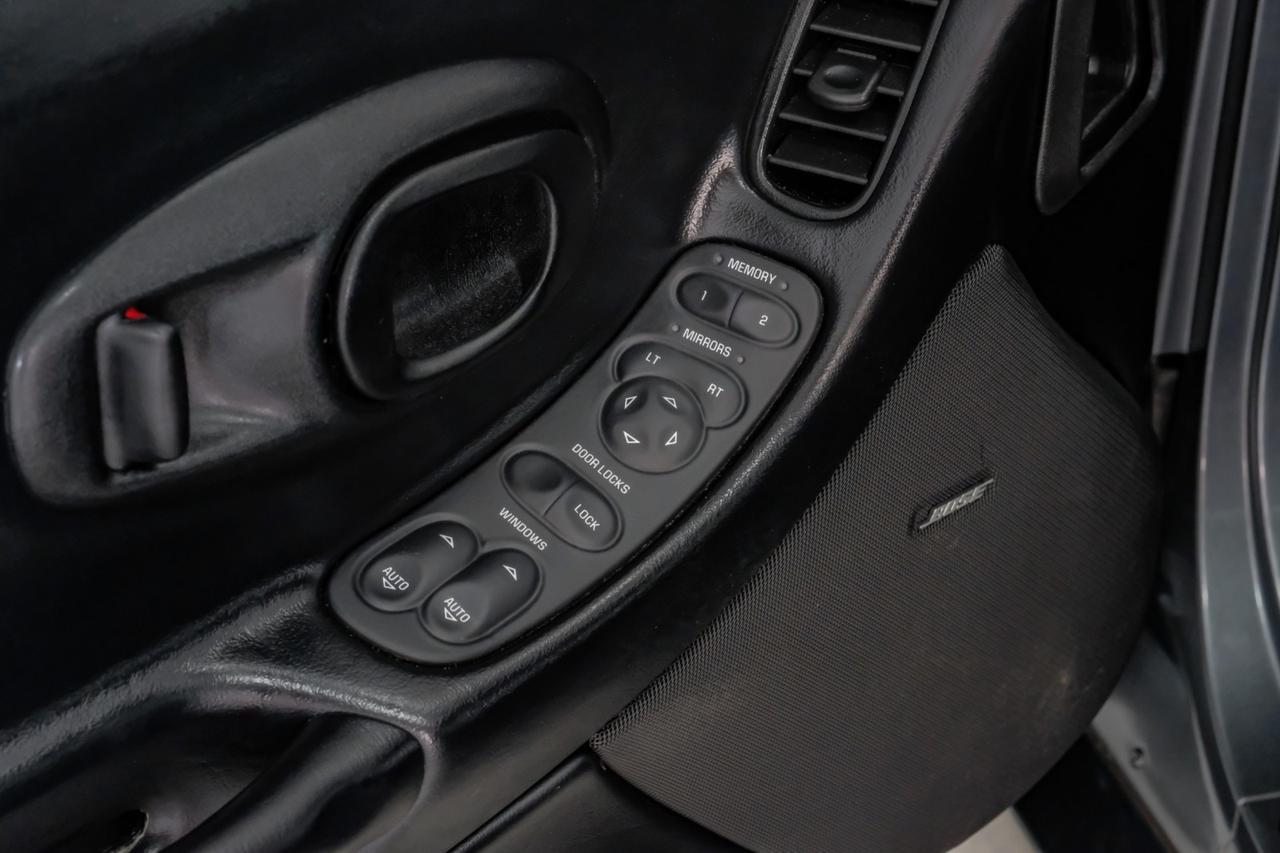 2003 Chevrolet Corvette HEADUP DISPLAY TARGA TOP LEATHER SEATS BOSE SOUND DUAL POWER SEA Carrollton TX