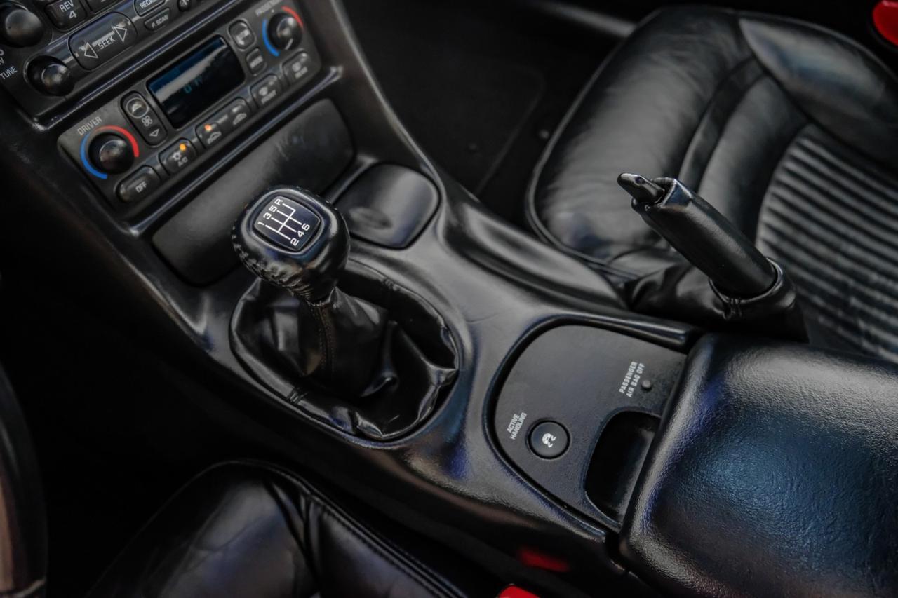 2003 Chevrolet Corvette HEADUP DISPLAY TARGA TOP LEATHER SEATS BOSE SOUND DUAL POWER SEA Carrollton TX