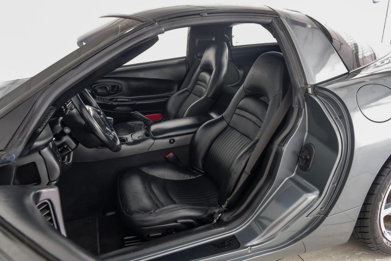 2003 Chevrolet Corvette HEADUP DISPLAY TARGA TOP LEATHER SEATS BOSE SOUND DUAL POWER SEA Carrollton TX