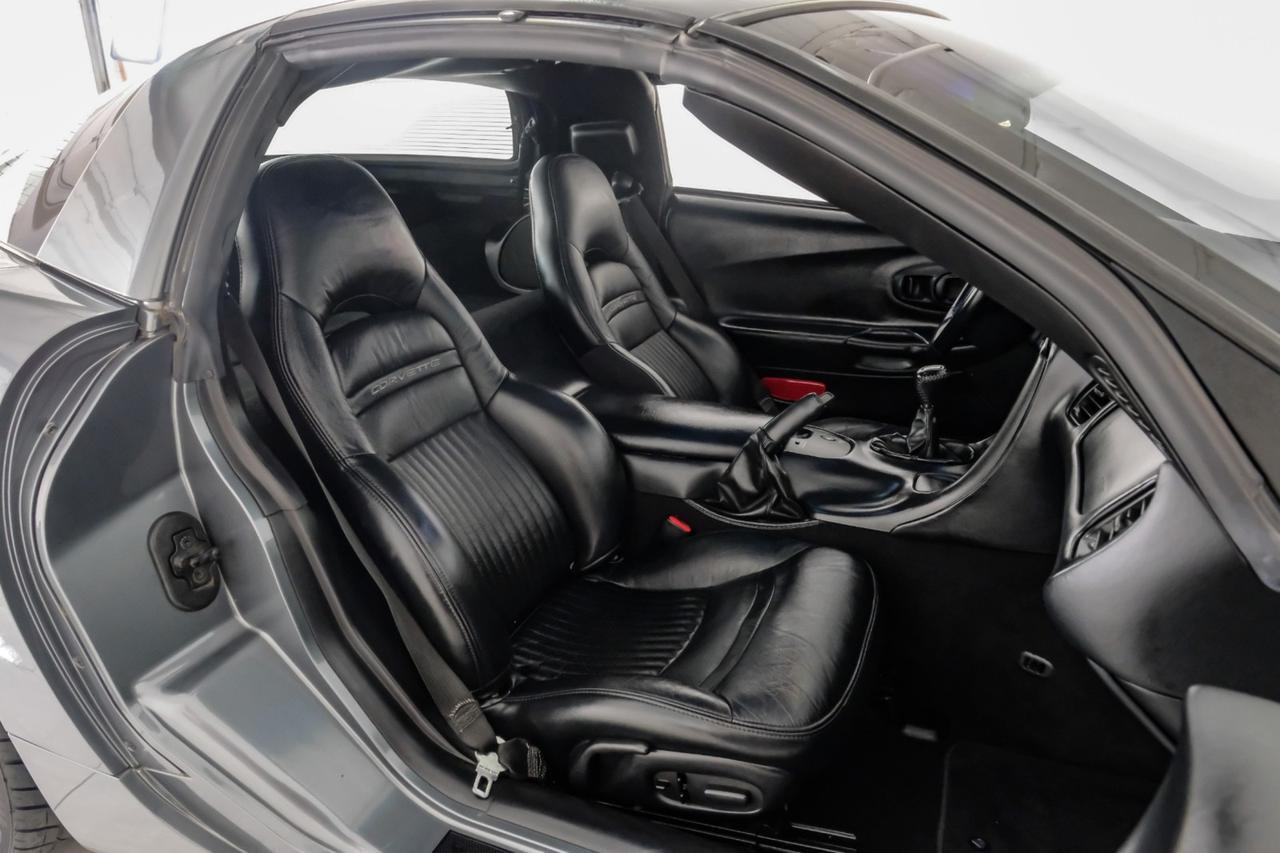 2003 Chevrolet Corvette HEADUP DISPLAY TARGA TOP LEATHER SEATS BOSE SOUND DUAL POWER SEA Carrollton TX