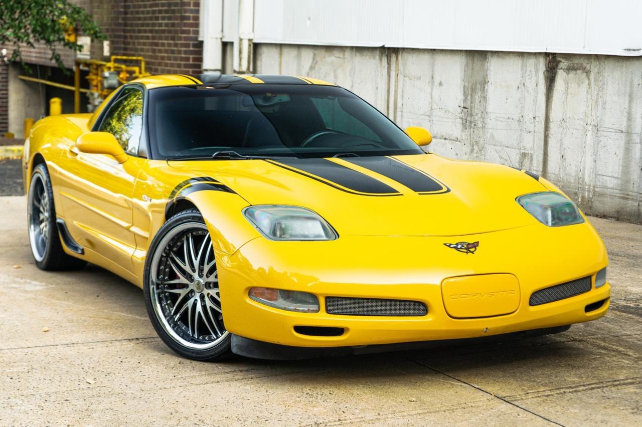 2003 Chevrolet Corvette Z06 photo 2