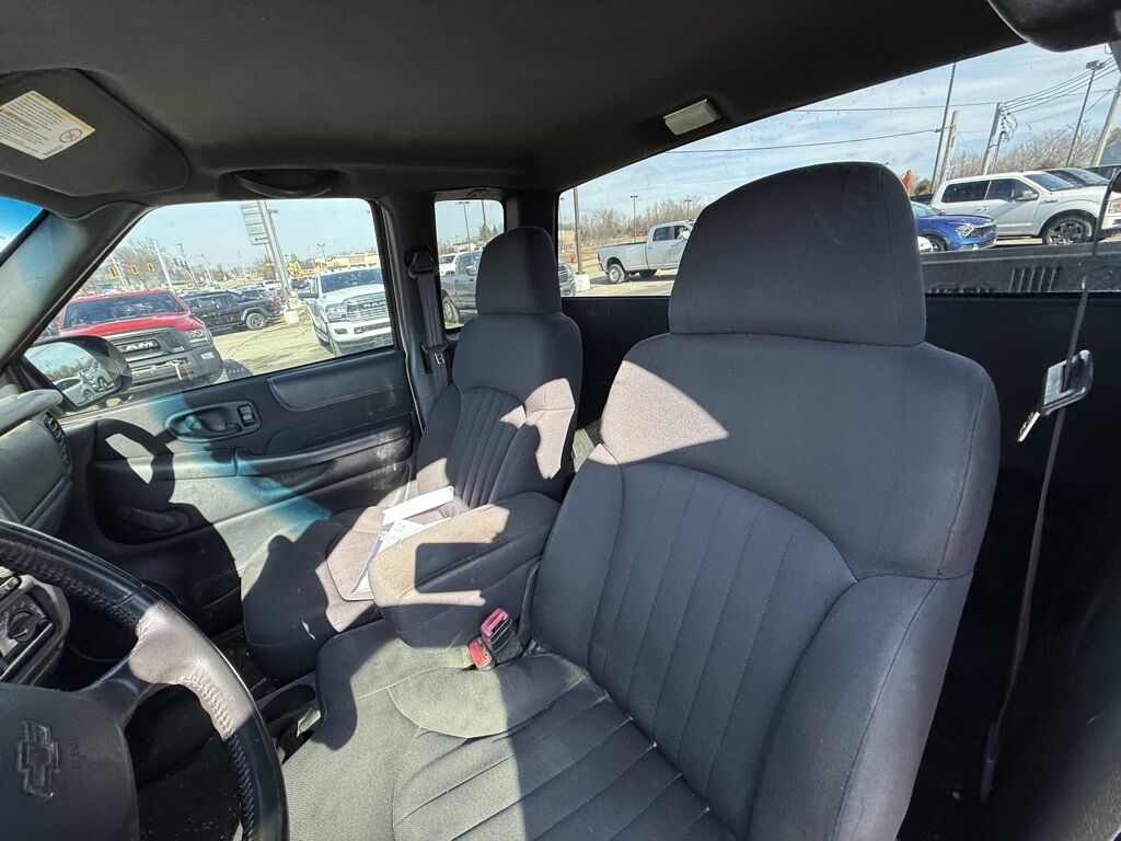 2003 Chevrolet S-10 LS Crestwood KY