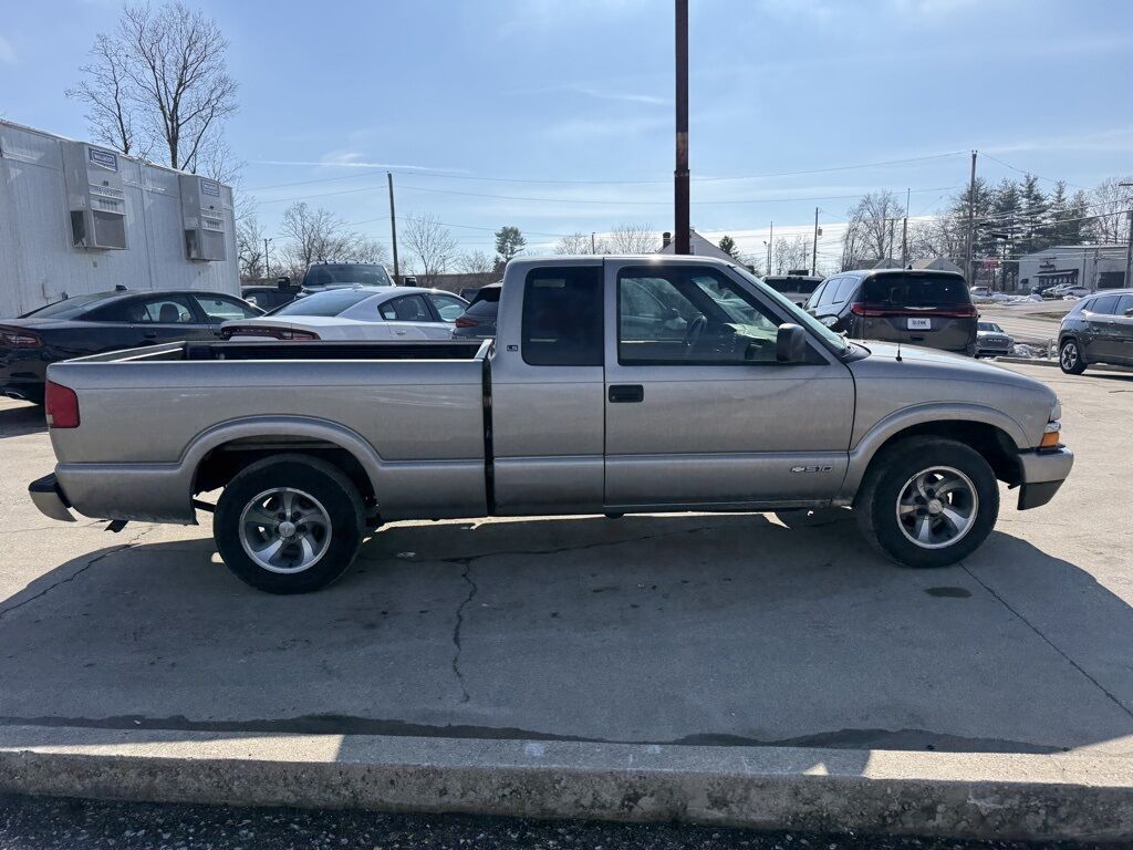 2003 Chevrolet S-10 LS Crestwood KY